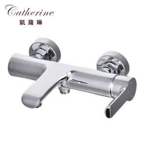 Contemporary Brass Single Lever Wall-Mounted Bathtub Mixer in Chrome (22605)